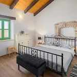 Awesome In With Private Swimming Pool, Be Inside Or Outside
