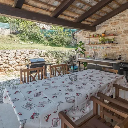 3 Bedroom Lovely In בית נופש *