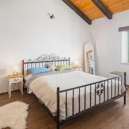 3 Bedroom Lovely In Dom wakacyjny Sorici