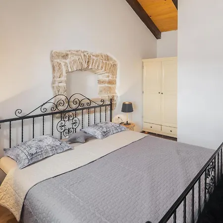 Vakantiehuis 3 Bedroom Lovely In